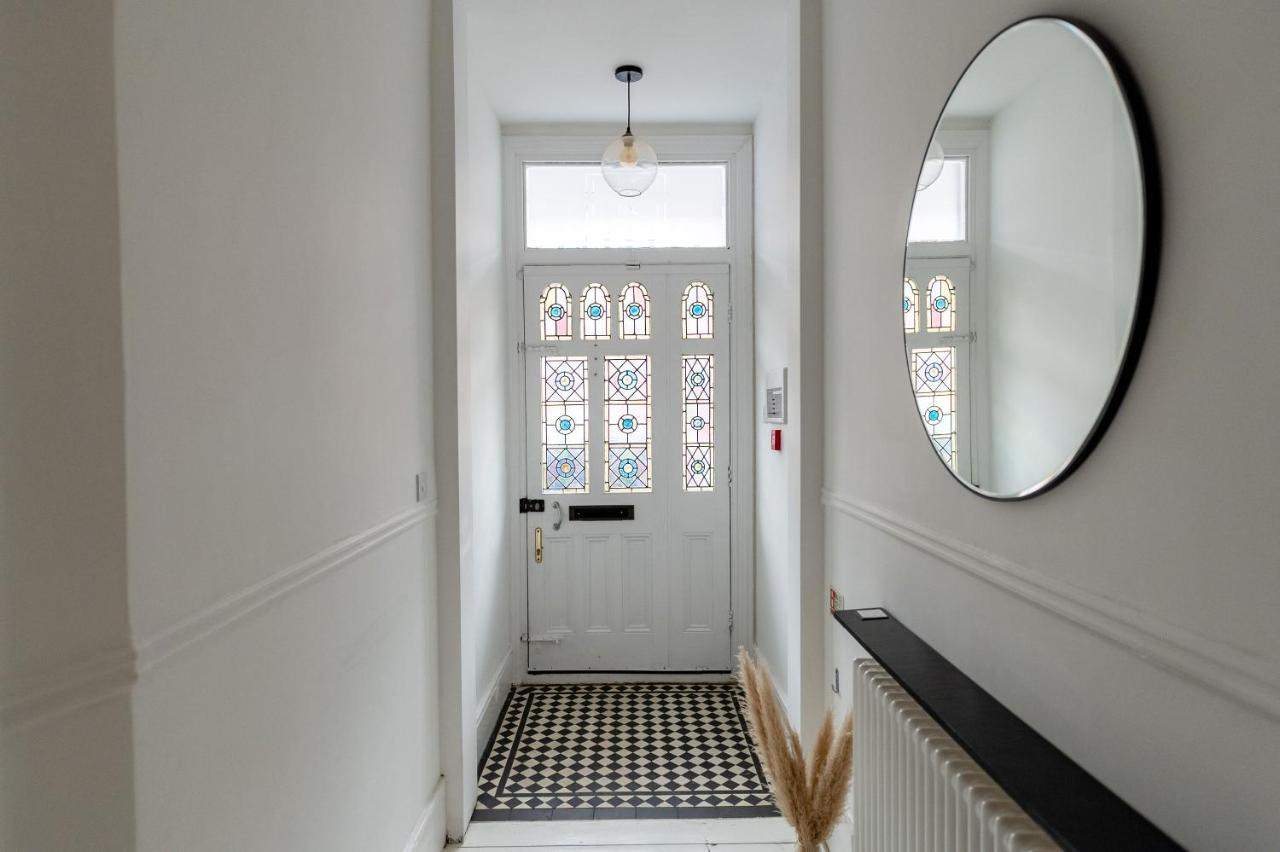 Doghouse Margate Bed & Breakfast Bagian luar foto